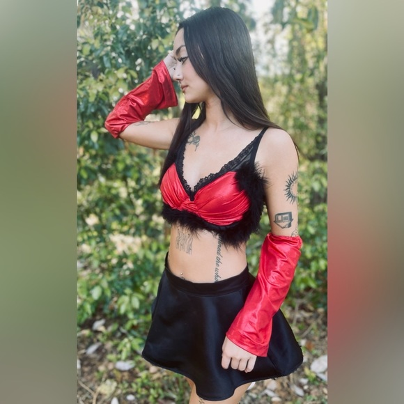 Ladies Red And Black Up-cycled Festival Rave Outfit 4 Piece Size Medium - Picture 12 of 13